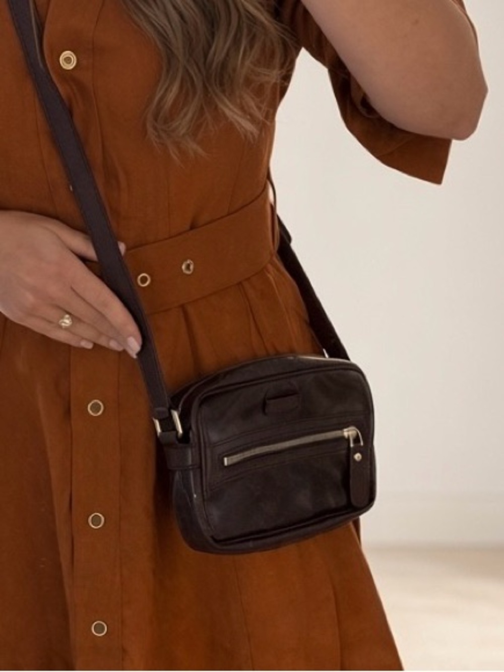 Gucci Crossbody Bag in Dark Brown burgundy